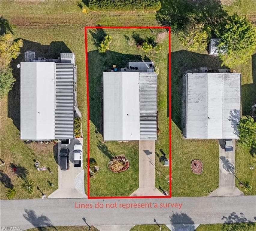 10 Lake Diane Dr, Naples, FL 34114-19