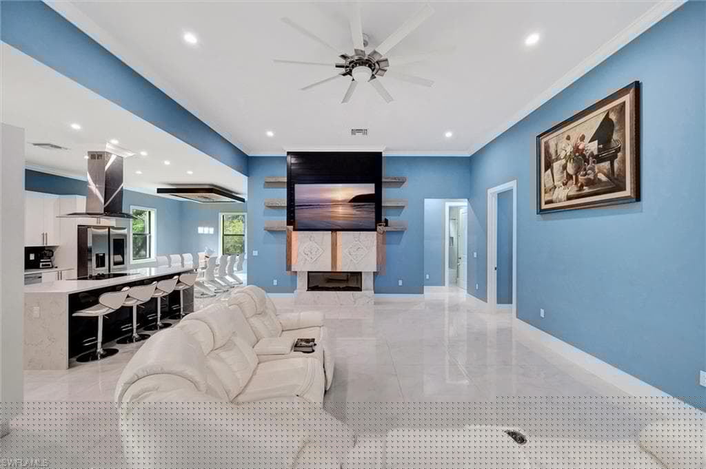 109 14th St SE, Naples, FL 34117-15