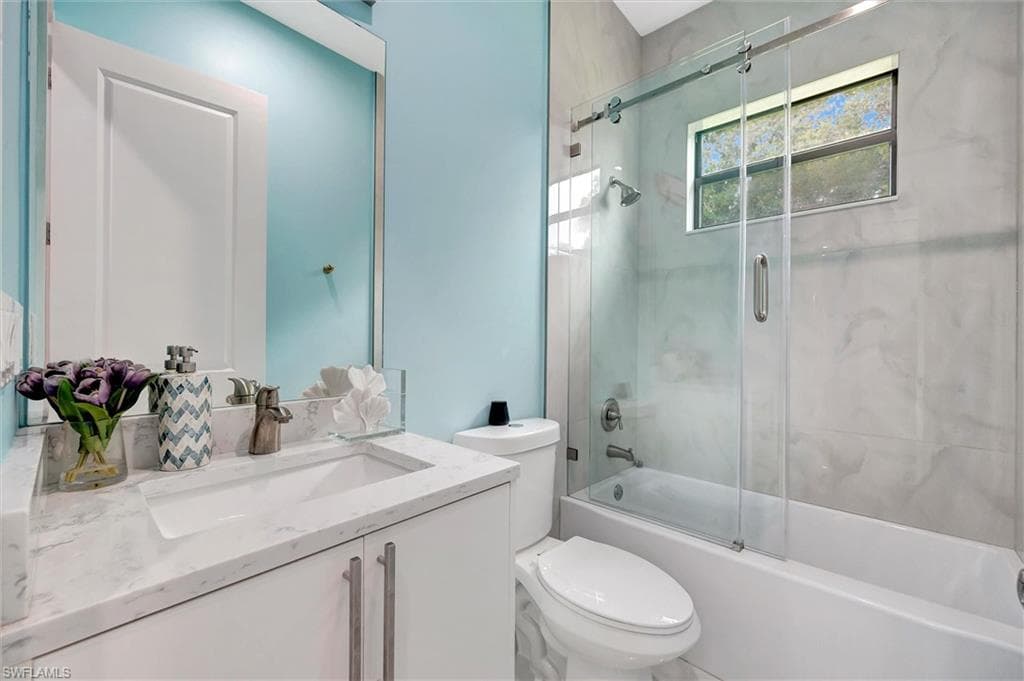 109 14th St SE, Naples, FL 34117-25