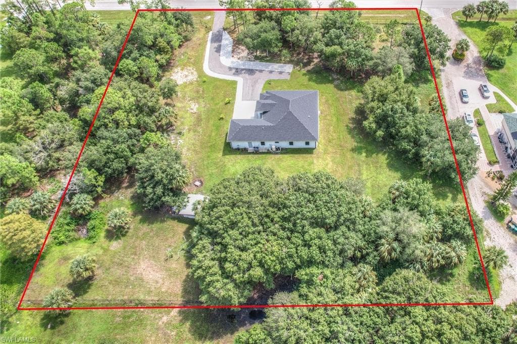 109 14th St SE, Naples, FL 34117-33