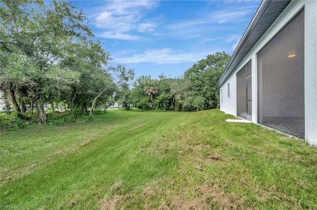 109 14th St SE, Naples, FL 34117-5