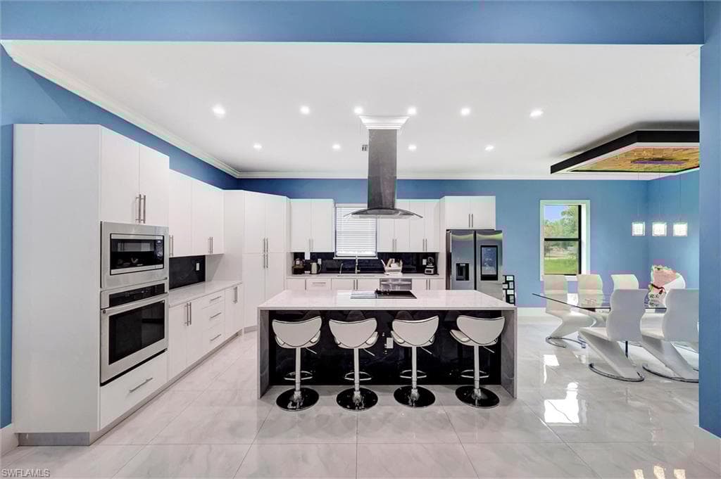 109 14th St SE, Naples, FL 34117-6