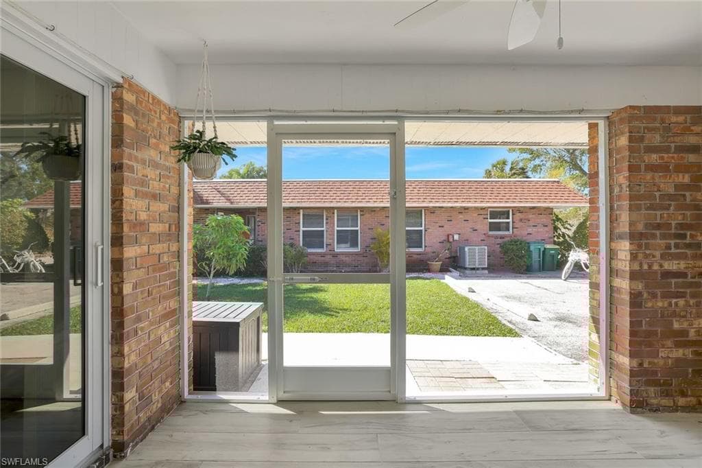 2710 Arbutus St B1, Naples, FL 34112-21