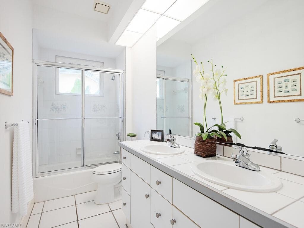 7018 Greentree Dr, Naples, FL 34108-14