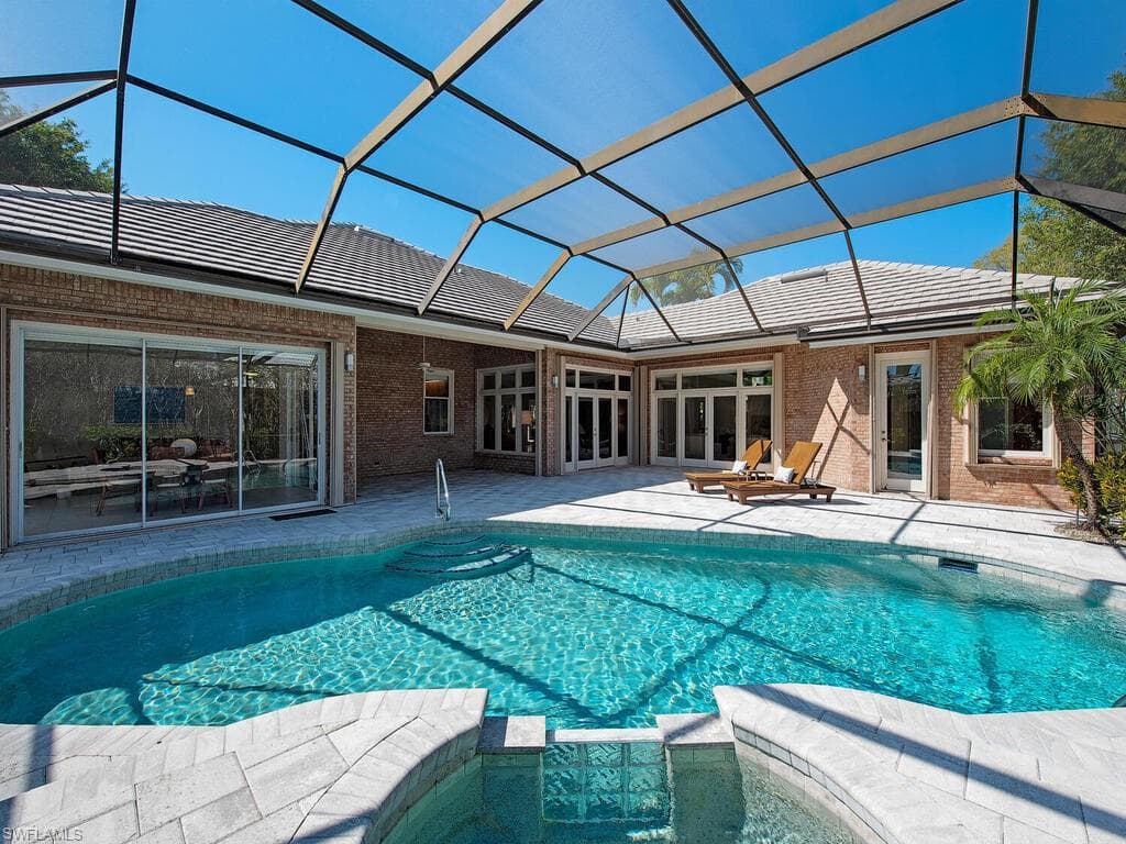 7018 Greentree Dr, Naples, FL 34108-15