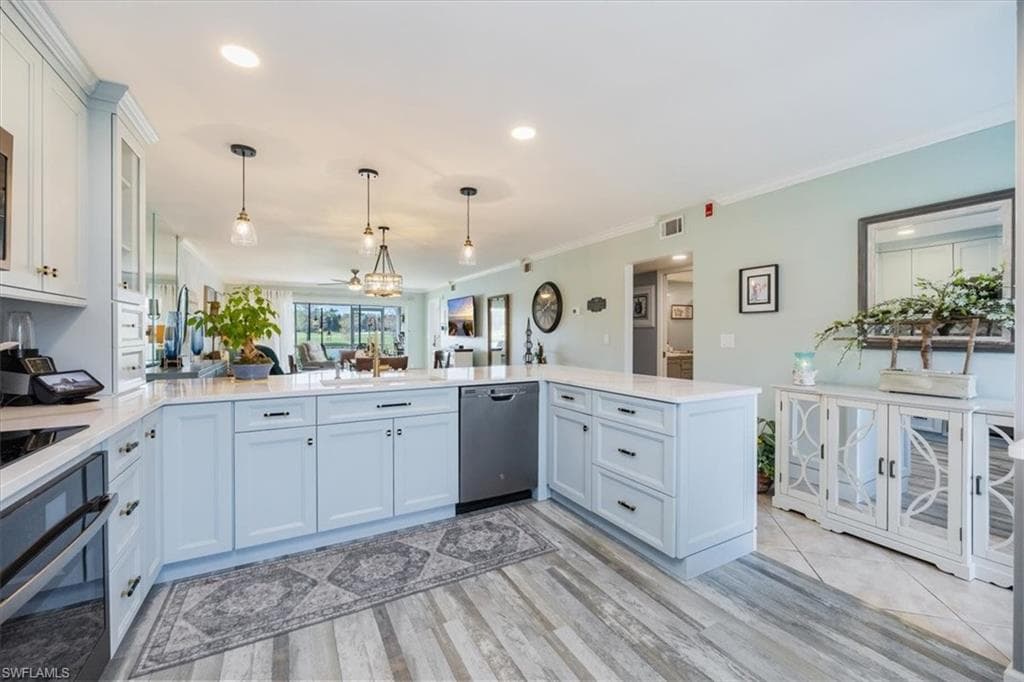 4572 Andover Way C102, Naples, FL 34112-4