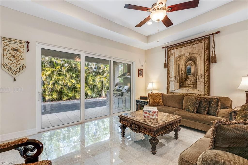 2769 Linda Dr, Naples, FL 34112-10
