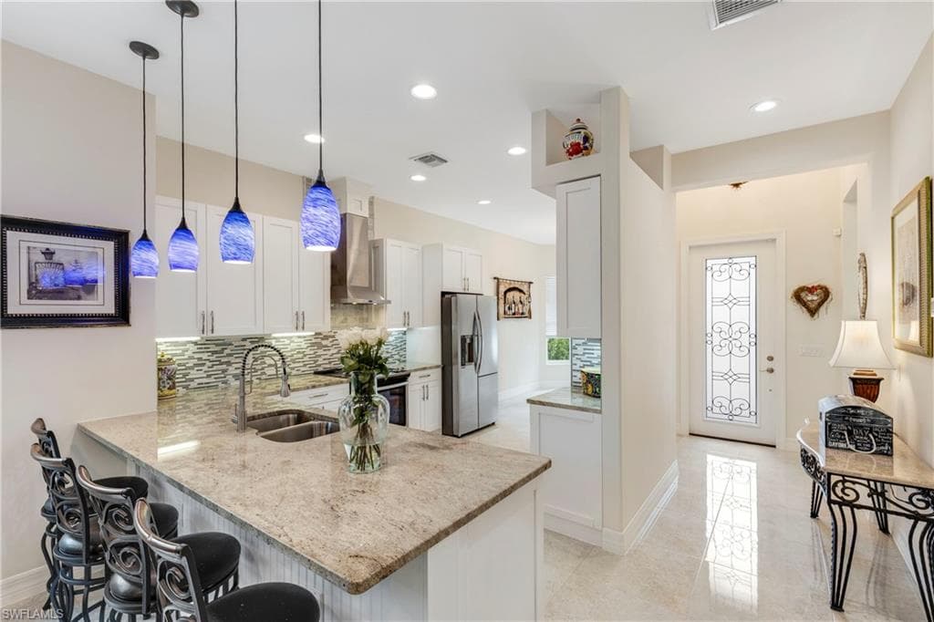 2769 Linda Dr, Naples, FL 34112-14
