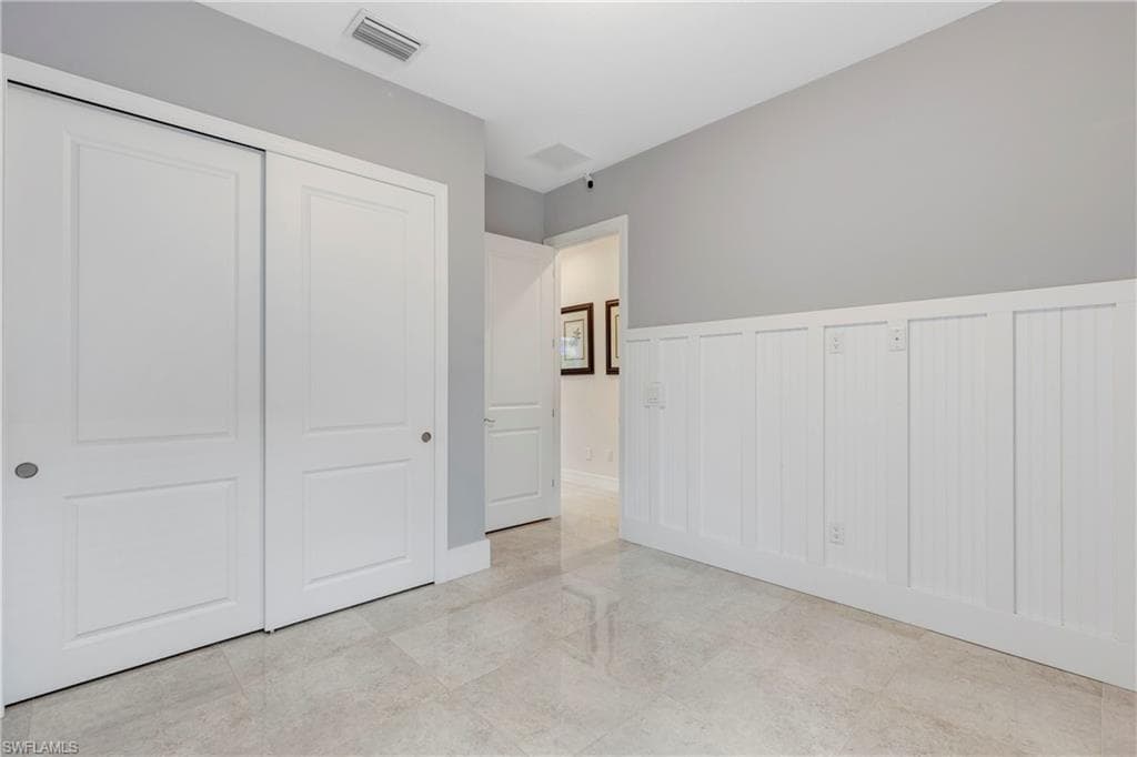 2769 Linda Dr, Naples, FL 34112-25