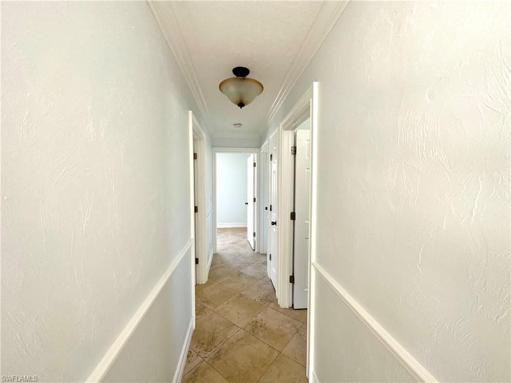 5369 Gilchrist St, Naples, FL 34113-14
