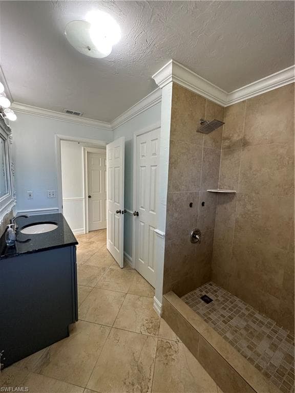 5369 Gilchrist St, Naples, FL 34113-20