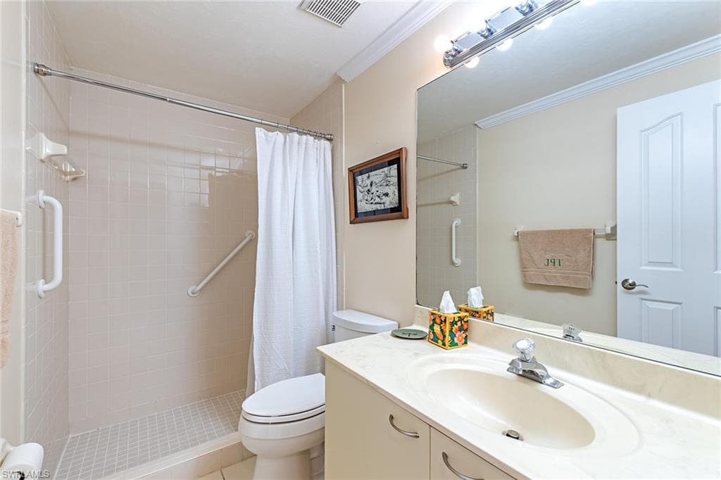 6290 Bellerive Ave 102, Naples, FL 34119-11