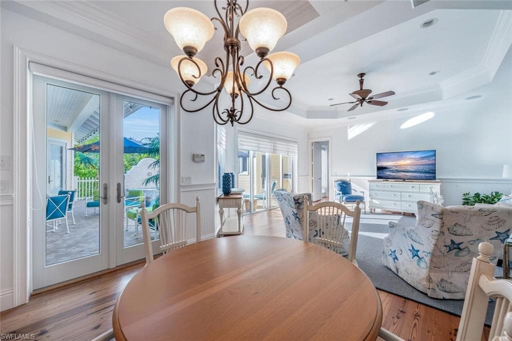 165 Broad Ave S, Naples, FL 34102-11