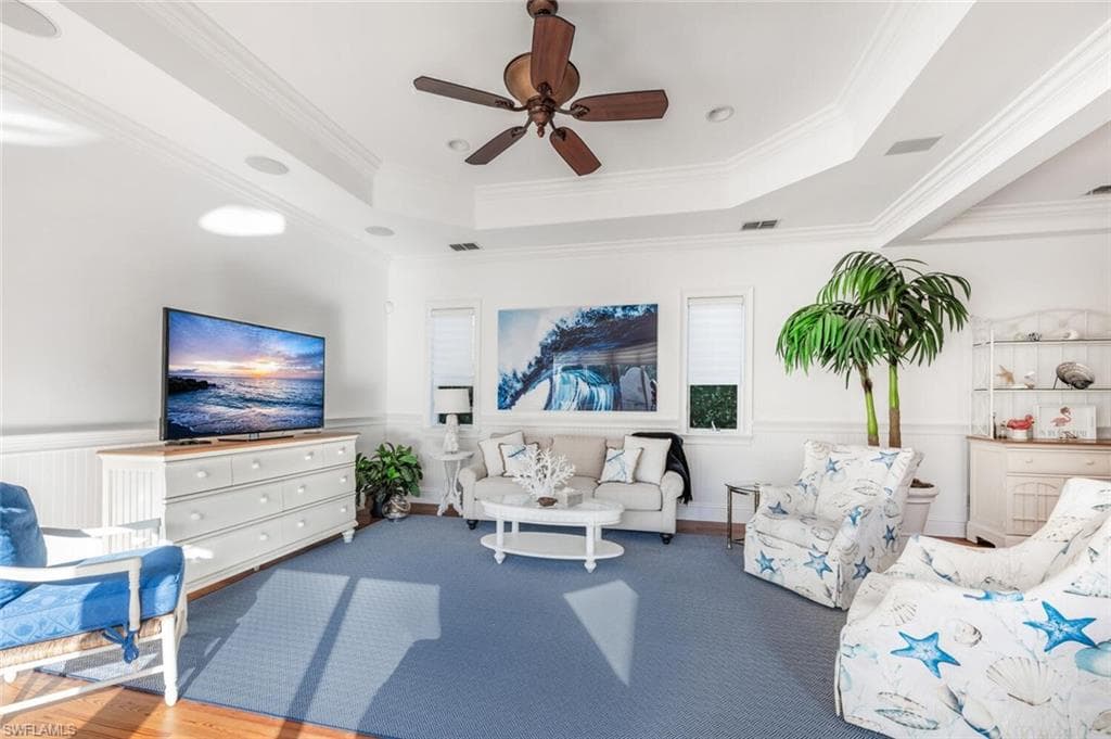 165 Broad Ave S, Naples, FL 34102-17