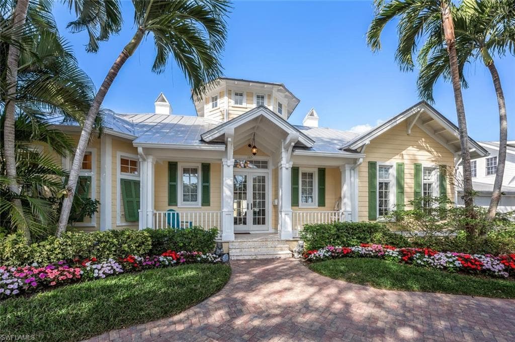 165 Broad Ave S, Naples, FL 34102-2