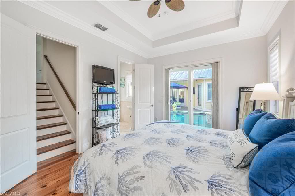 165 Broad Ave S, Naples, FL 34102-29
