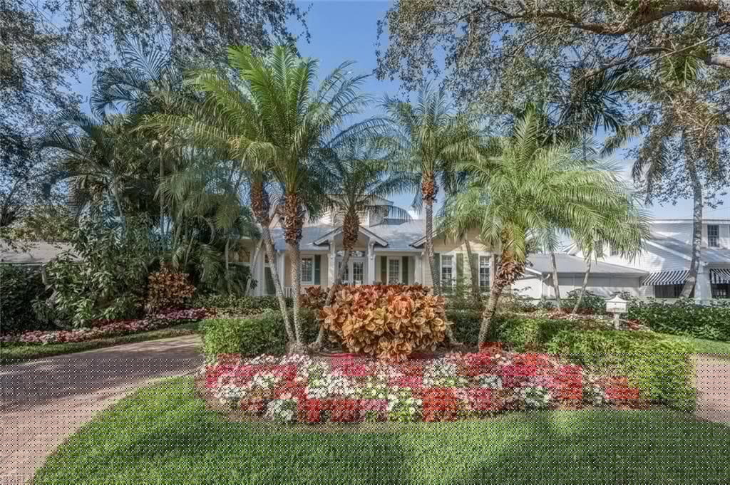 165 Broad Ave S, Naples, FL 34102-3