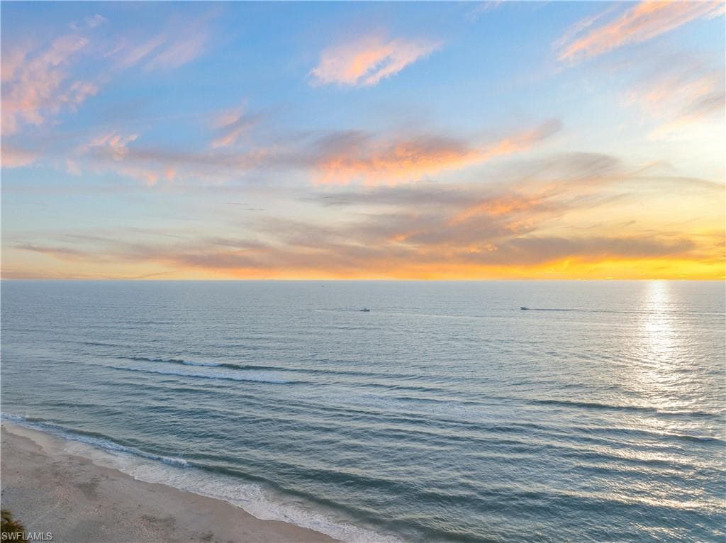 165 Broad Ave S, Naples, FL 34102-40