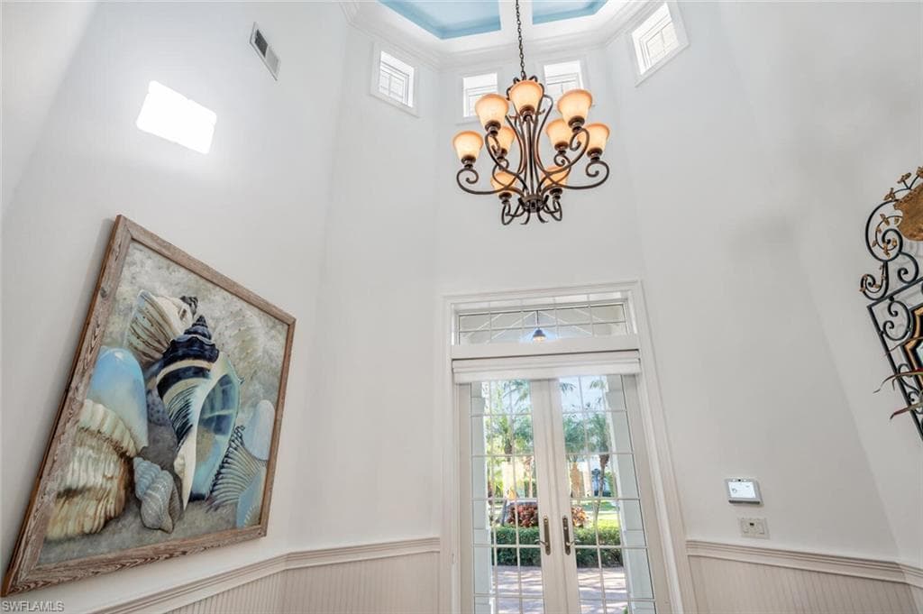 165 Broad Ave S, Naples, FL 34102-6
