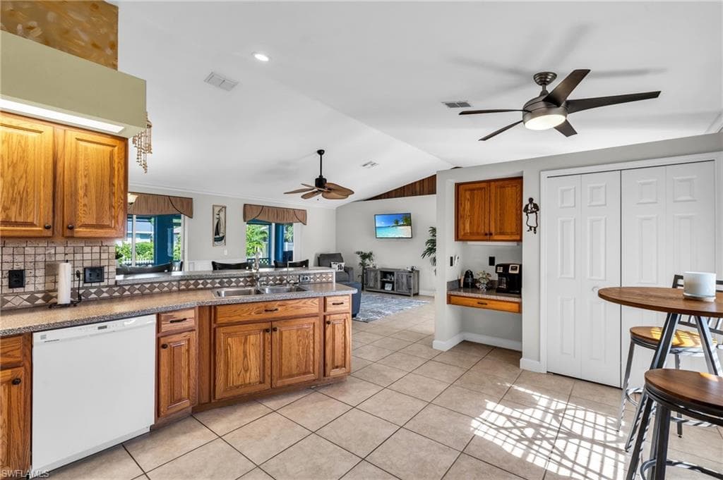 4832 24th Ave, Cape Coral, FL 33914-8