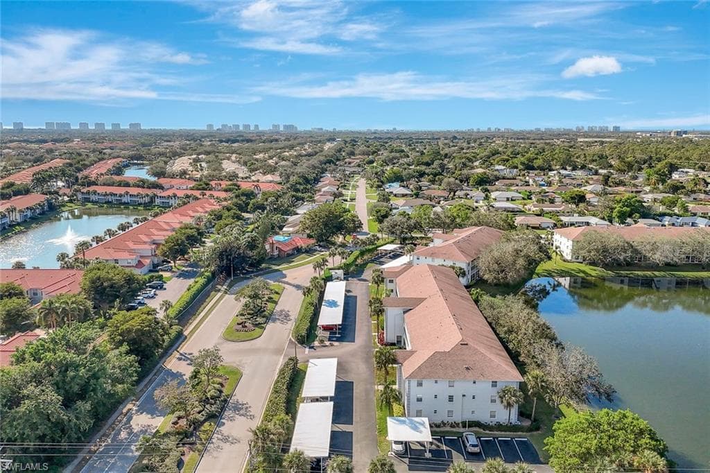 9580 Victoria Ln A306, Naples, FL 34109-26