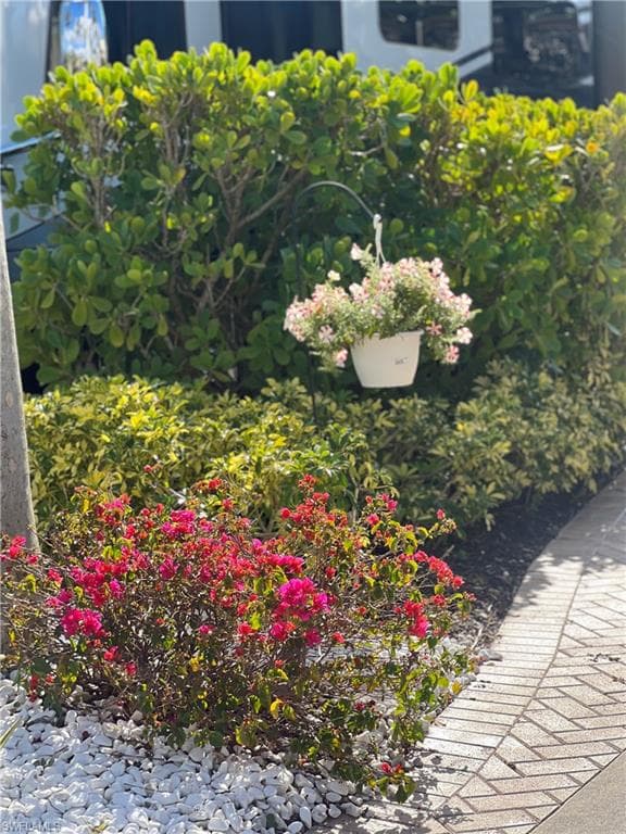 13572 Snook Cir, Naples, FL 34114-12