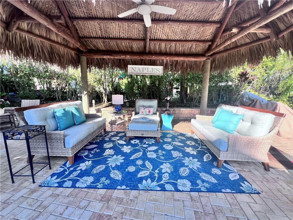 13572 Snook Cir, Naples, FL 34114-1
