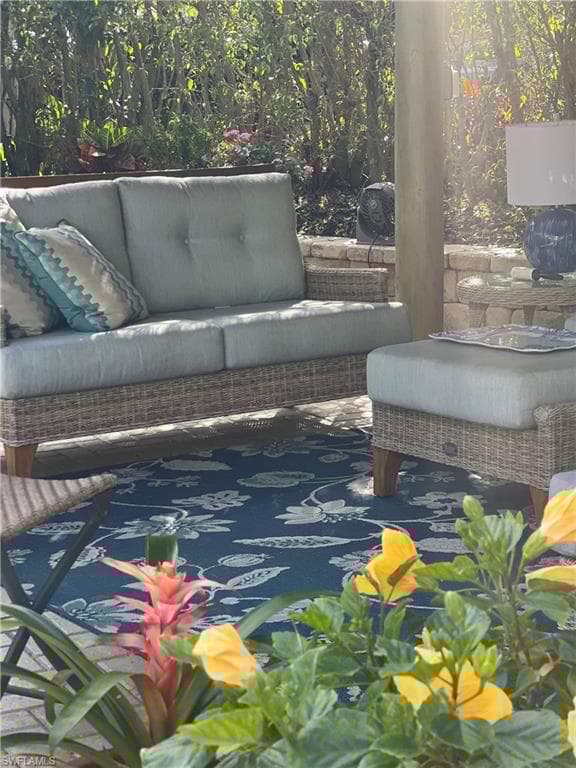 13572 Snook Cir, Naples, FL 34114-6