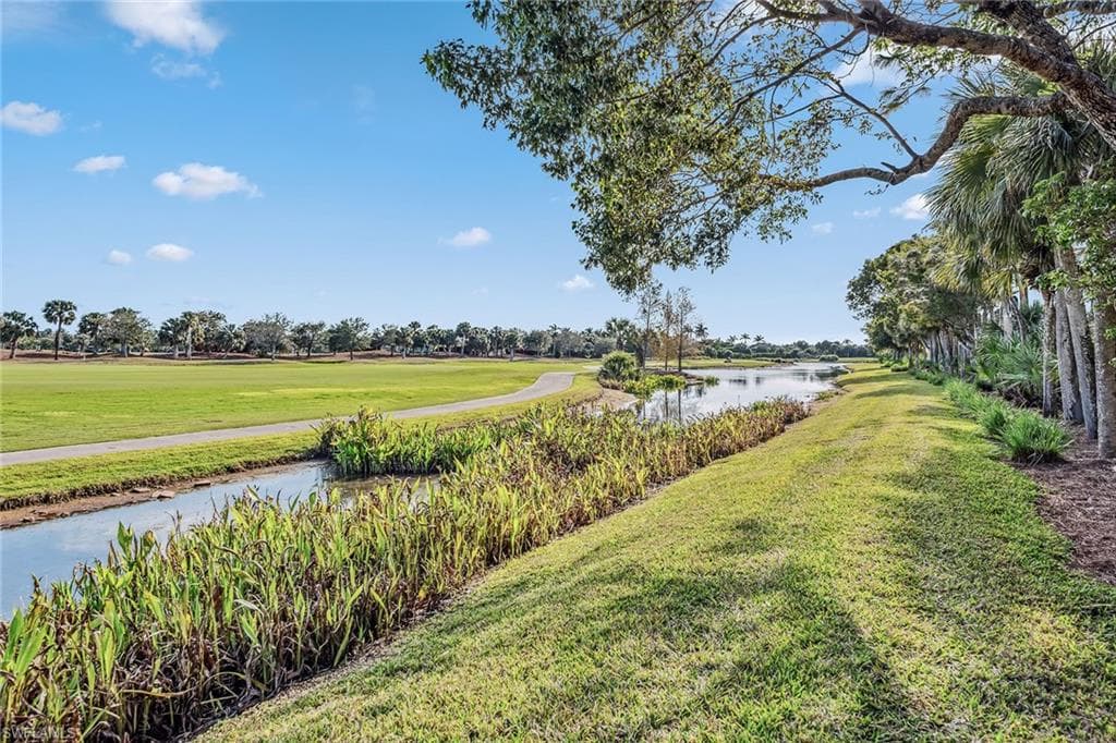 9026 Cascada Way 102, Naples, FL 34114-28