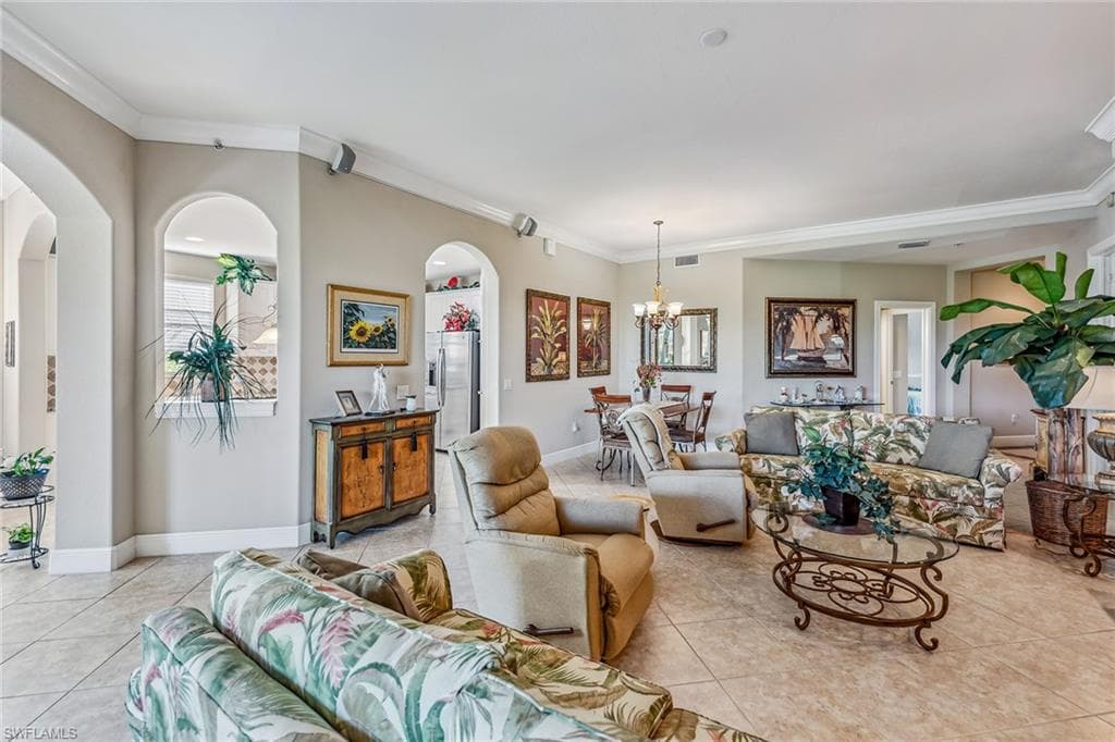 9026 Cascada Way 102, Naples, FL 34114-5