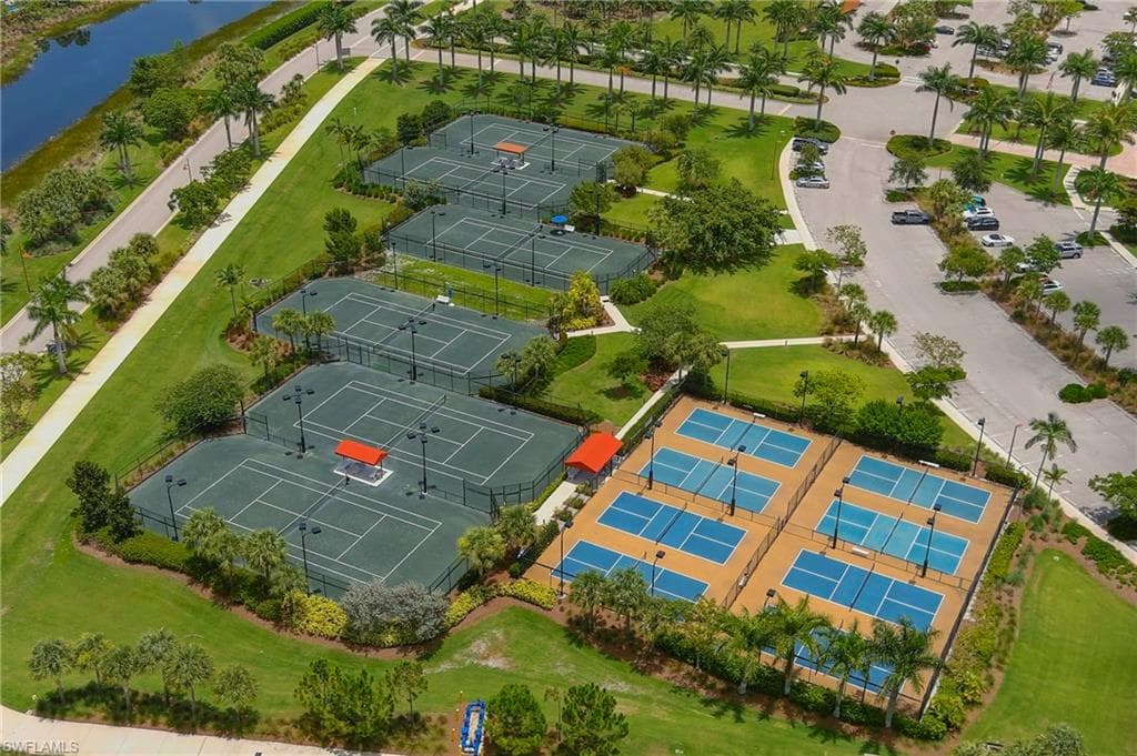 6988 Saona Ct, Naples, FL 34113-33