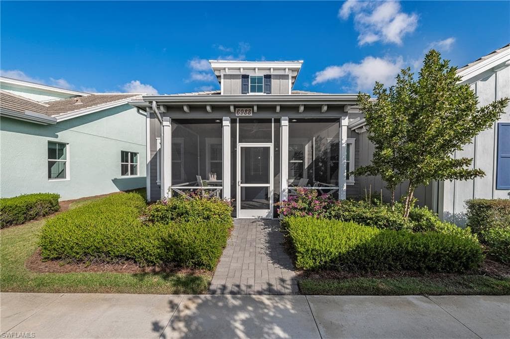 6988 Saona Ct, Naples, FL 34113-4