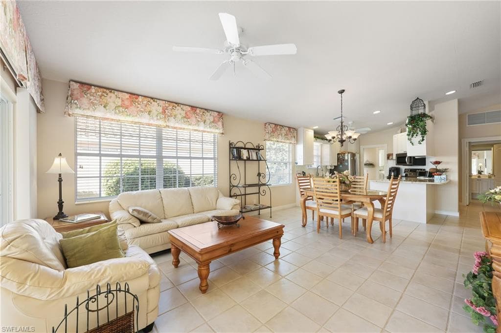 5406 Guadeloupe Way, Naples, FL 34119-9