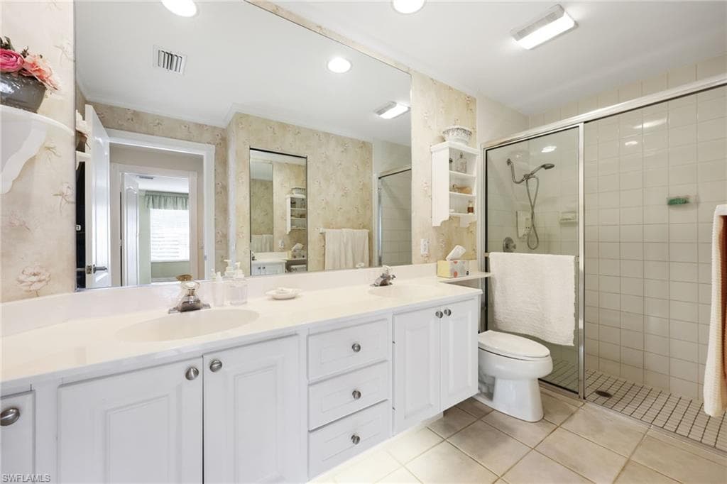 5406 Guadeloupe Way, Naples, FL 34119-17