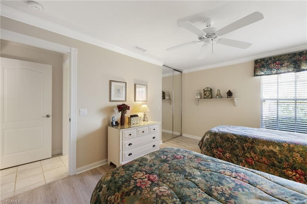5406 Guadeloupe Way, Naples, FL 34119-19
