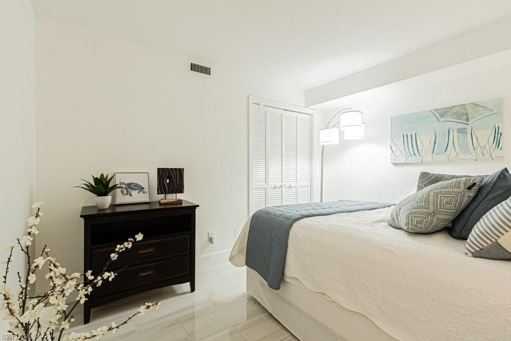 3126 Kings Lake Blvd 7541, Naples, FL 34112-25