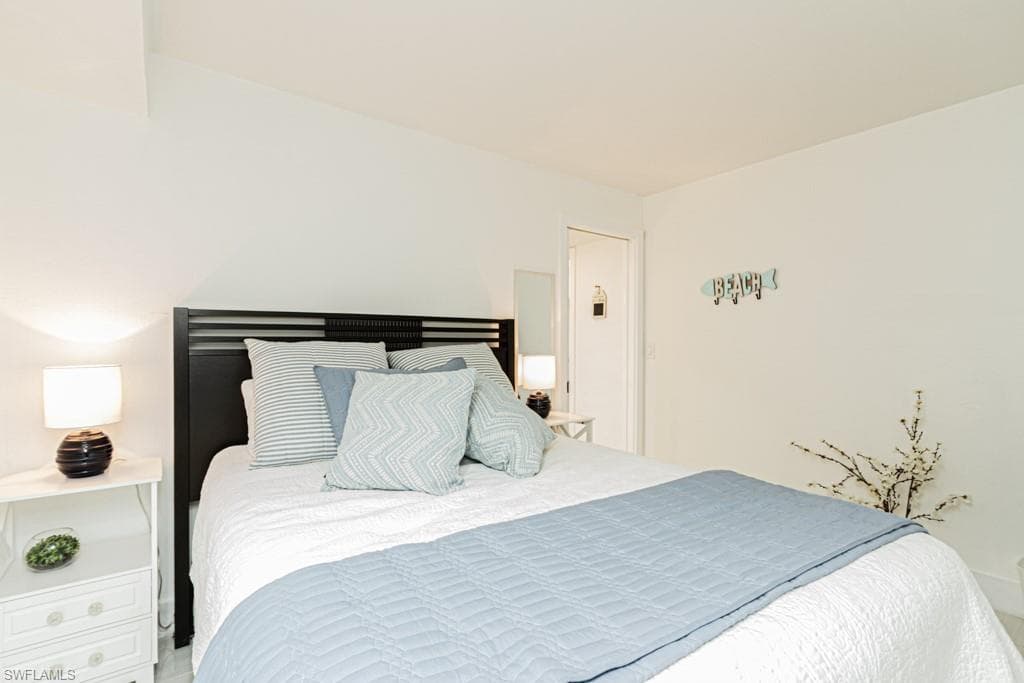 3126 Kings Lake Blvd 7541, Naples, FL 34112-26