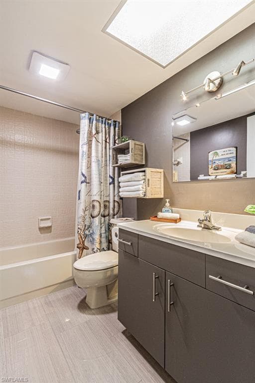 3126 Kings Lake Blvd 7541, Naples, FL 34112-28