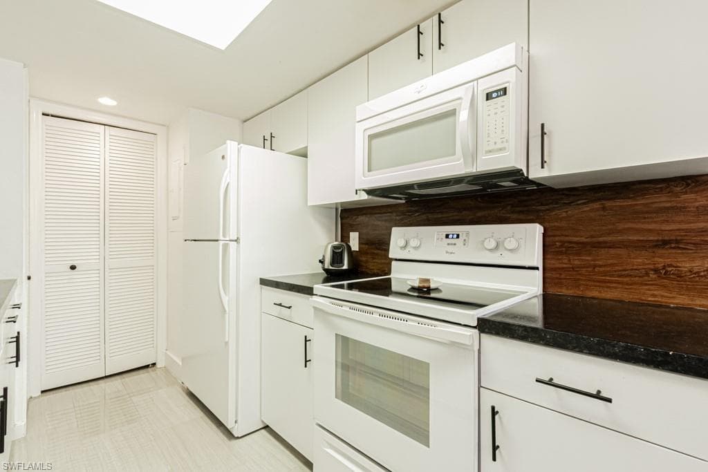 3126 Kings Lake Blvd 7541, Naples, FL 34112-6