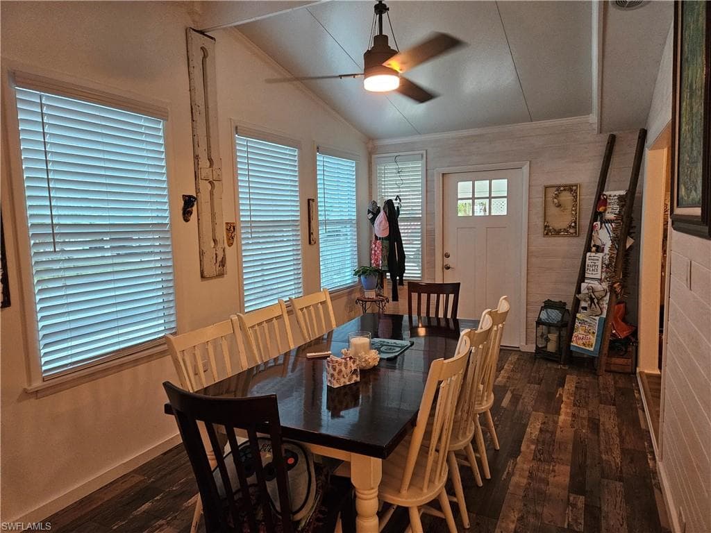 14 Peridot Ave 14pt, Naples, FL 34114-5