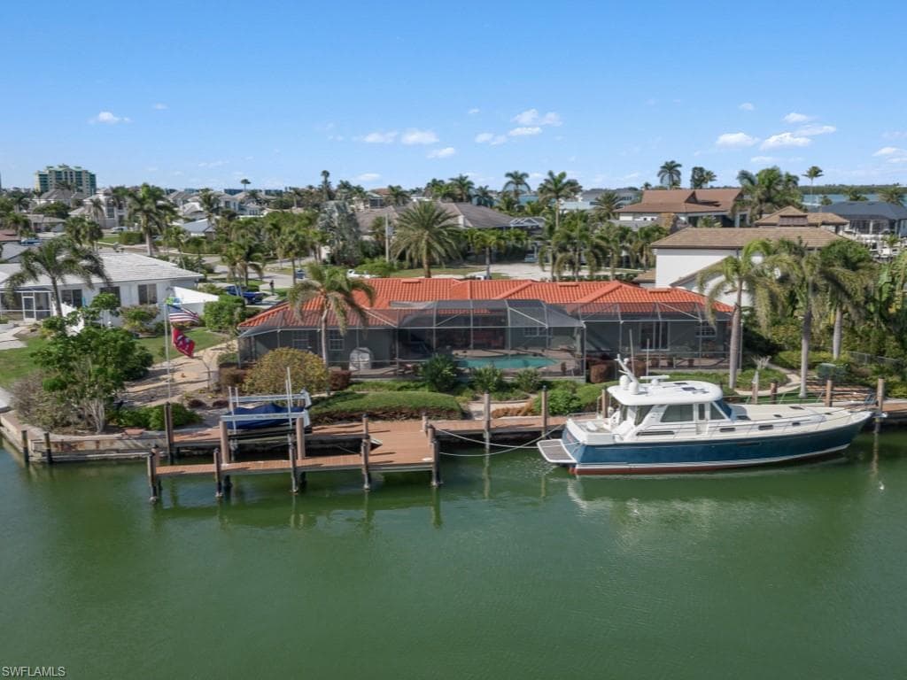 916 Sundrop Ct, Marco Island, FL 34145-9