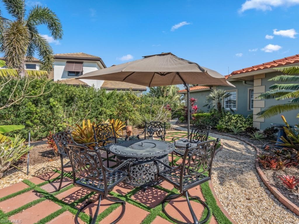 916 Sundrop Ct, Marco Island, FL 34145-13