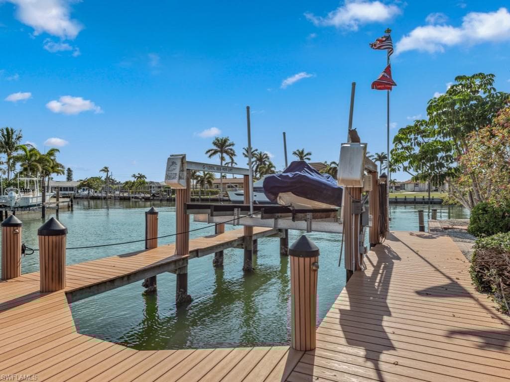 916 Sundrop Ct, Marco Island, FL 34145-14