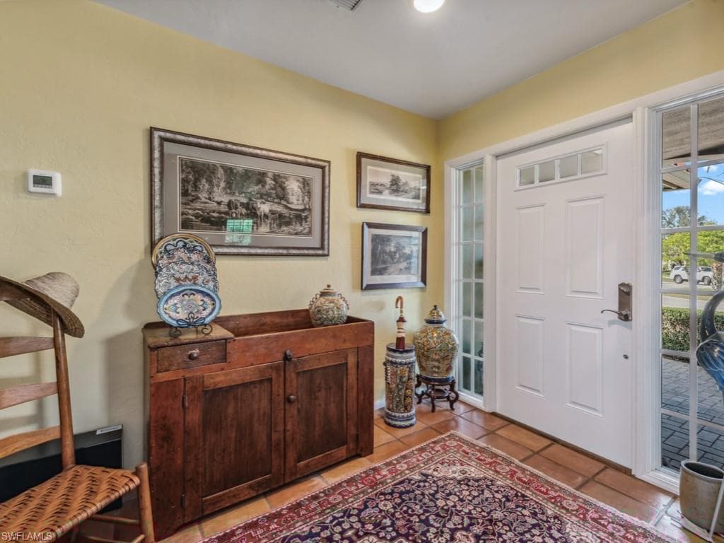 916 Sundrop Ct, Marco Island, FL 34145-17