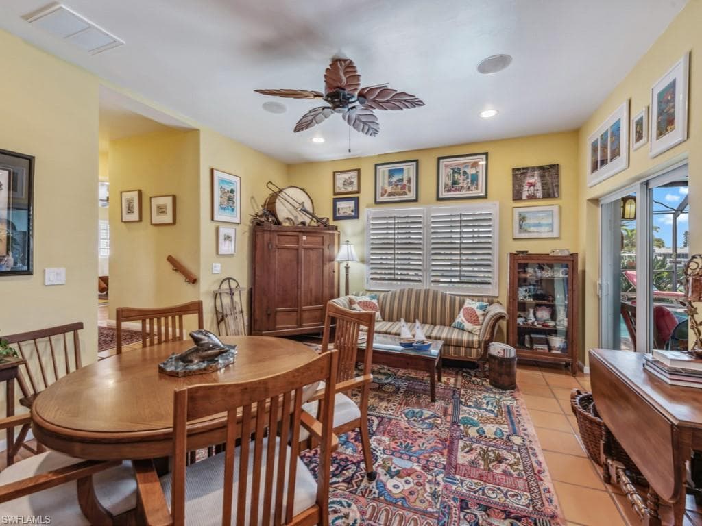 916 Sundrop Ct, Marco Island, FL 34145-26