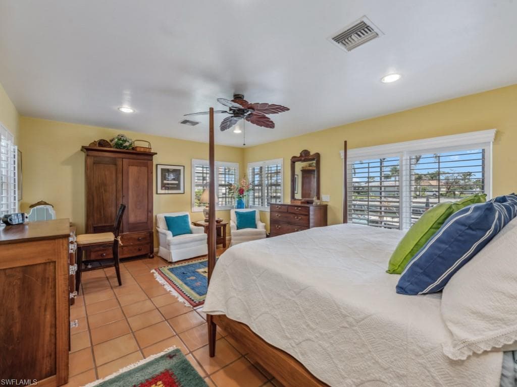 916 Sundrop Ct, Marco Island, FL 34145-29