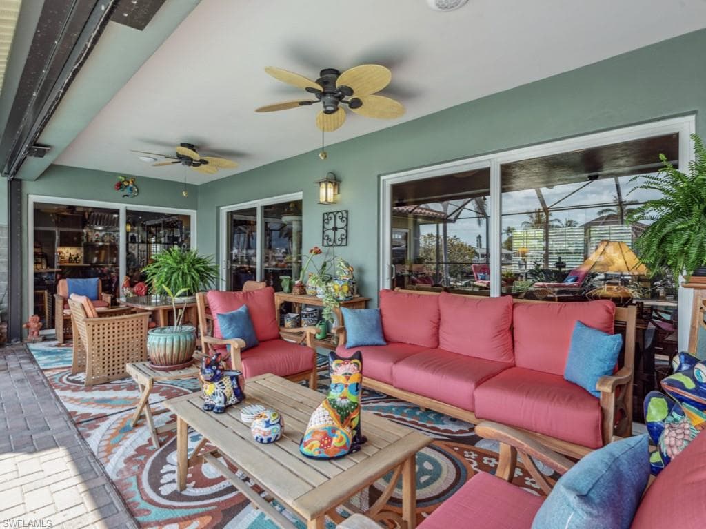 916 Sundrop Ct, Marco Island, FL 34145-36