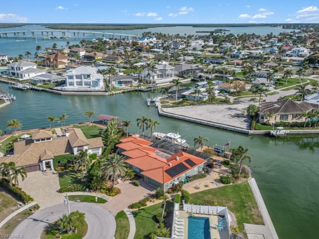 916 Sundrop Ct, Marco Island, FL 34145-3