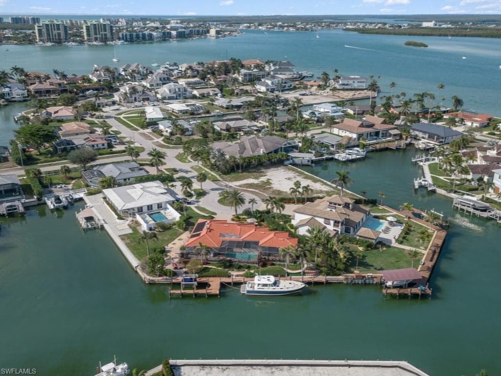 916 Sundrop Ct, Marco Island, FL 34145-8