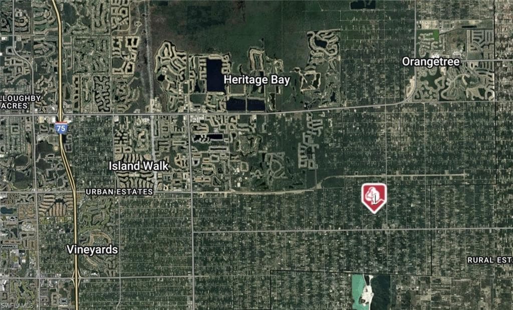 320 3rd St NW, Naples, FL 34120-3